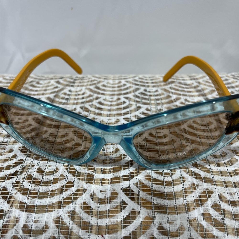 Prada PR 11VSF Sunglasses | Cat Eye Style | New with Sticker | No Box - Picture 3 of 11